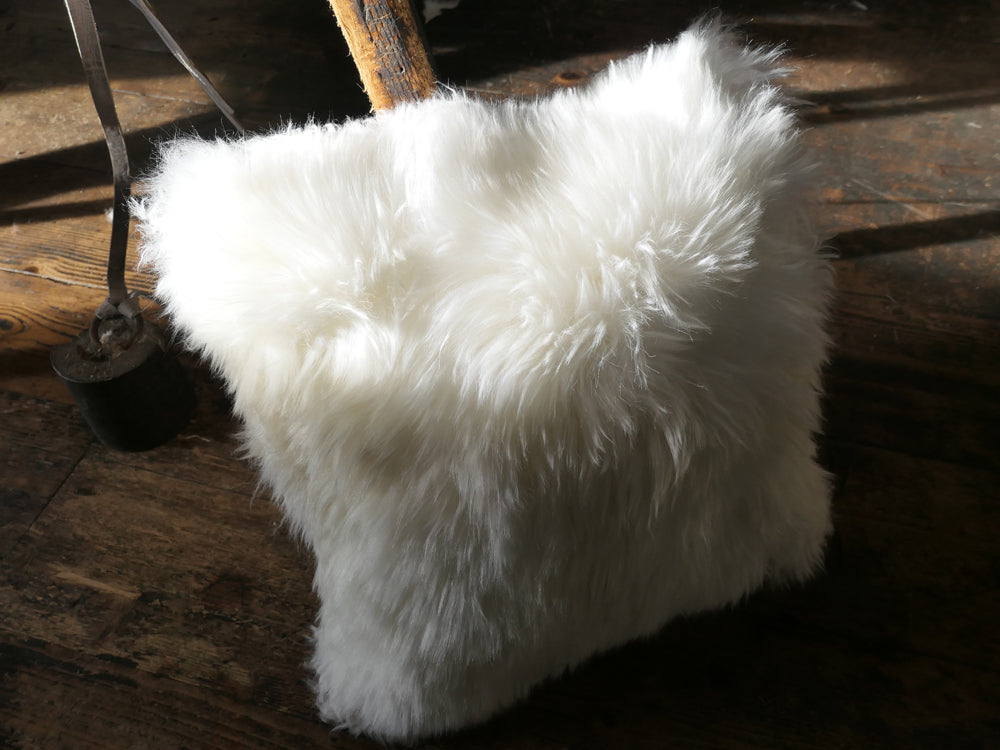 Lammfellkissen (40x40)